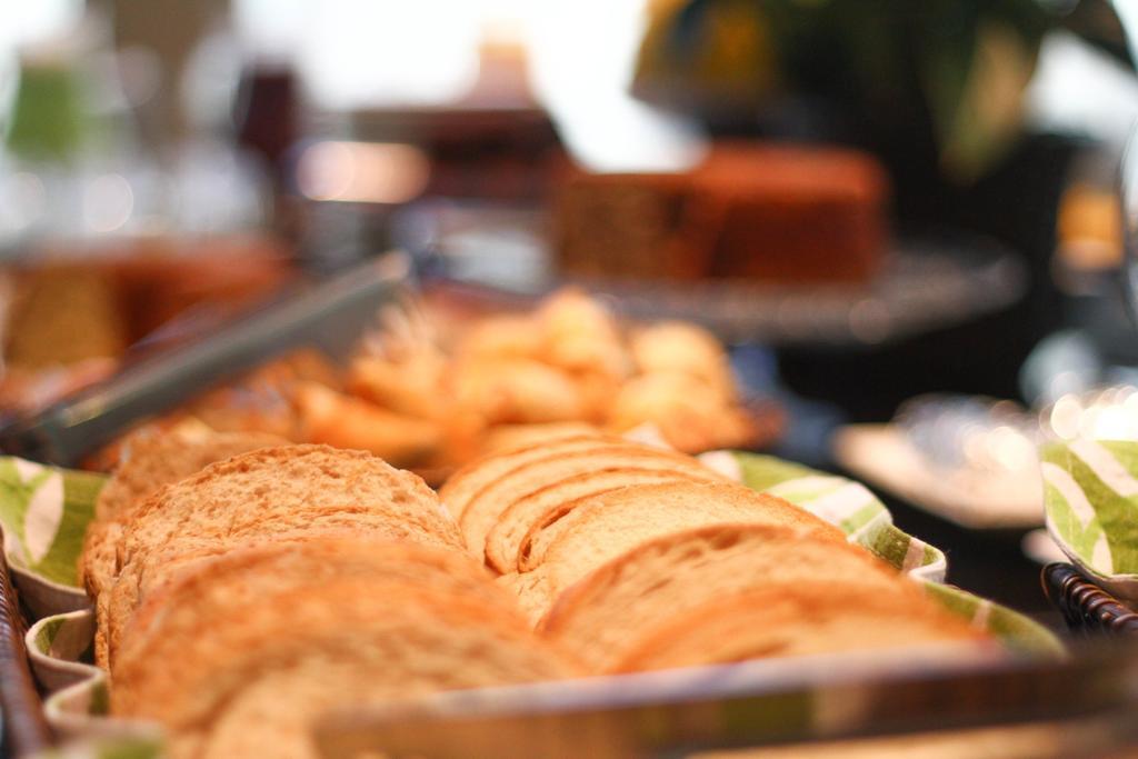 דוראדוס Gales Park Hotel מראה חיצוני תמונה