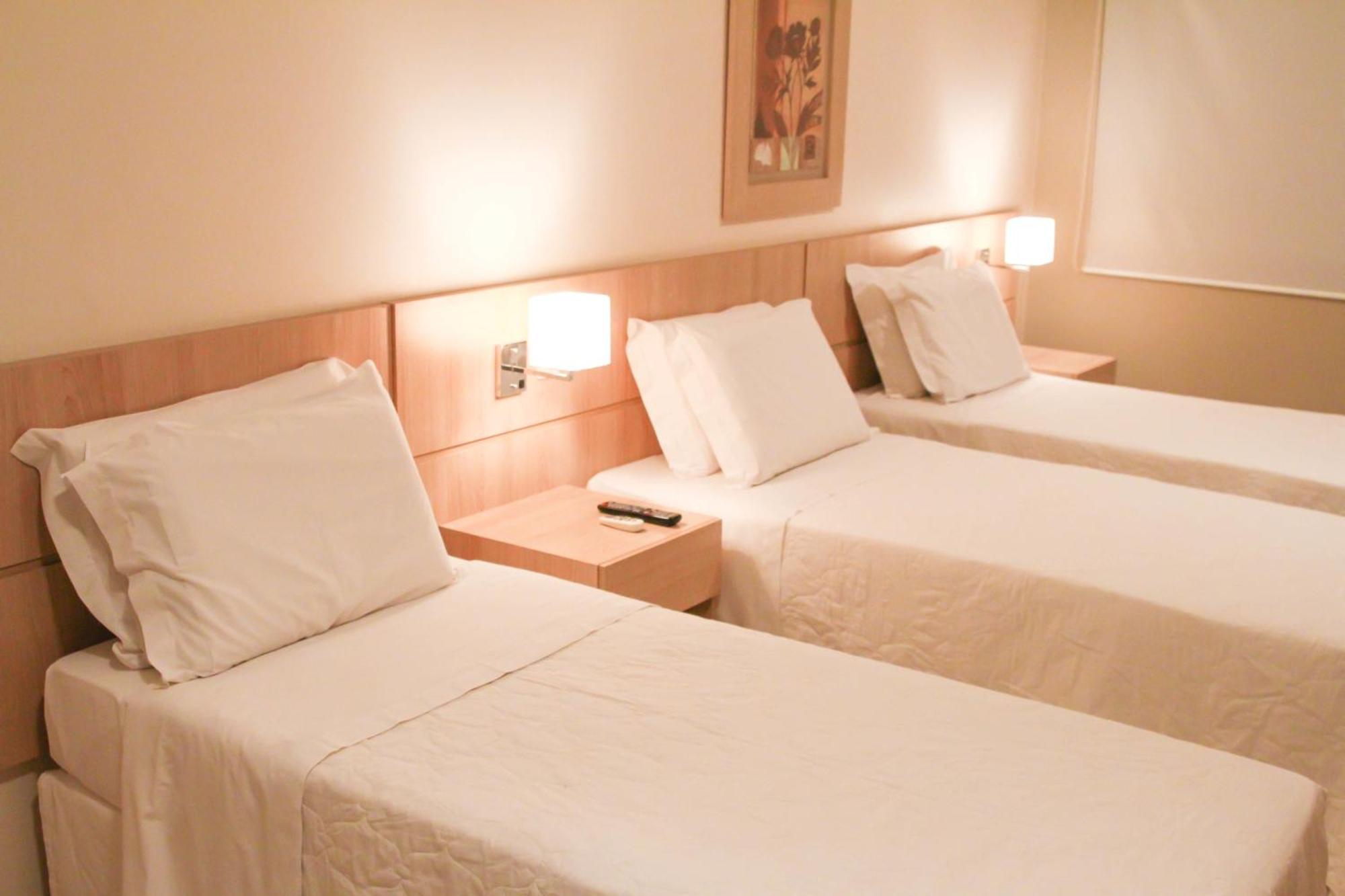 דוראדוס Gales Park Hotel חדר תמונה