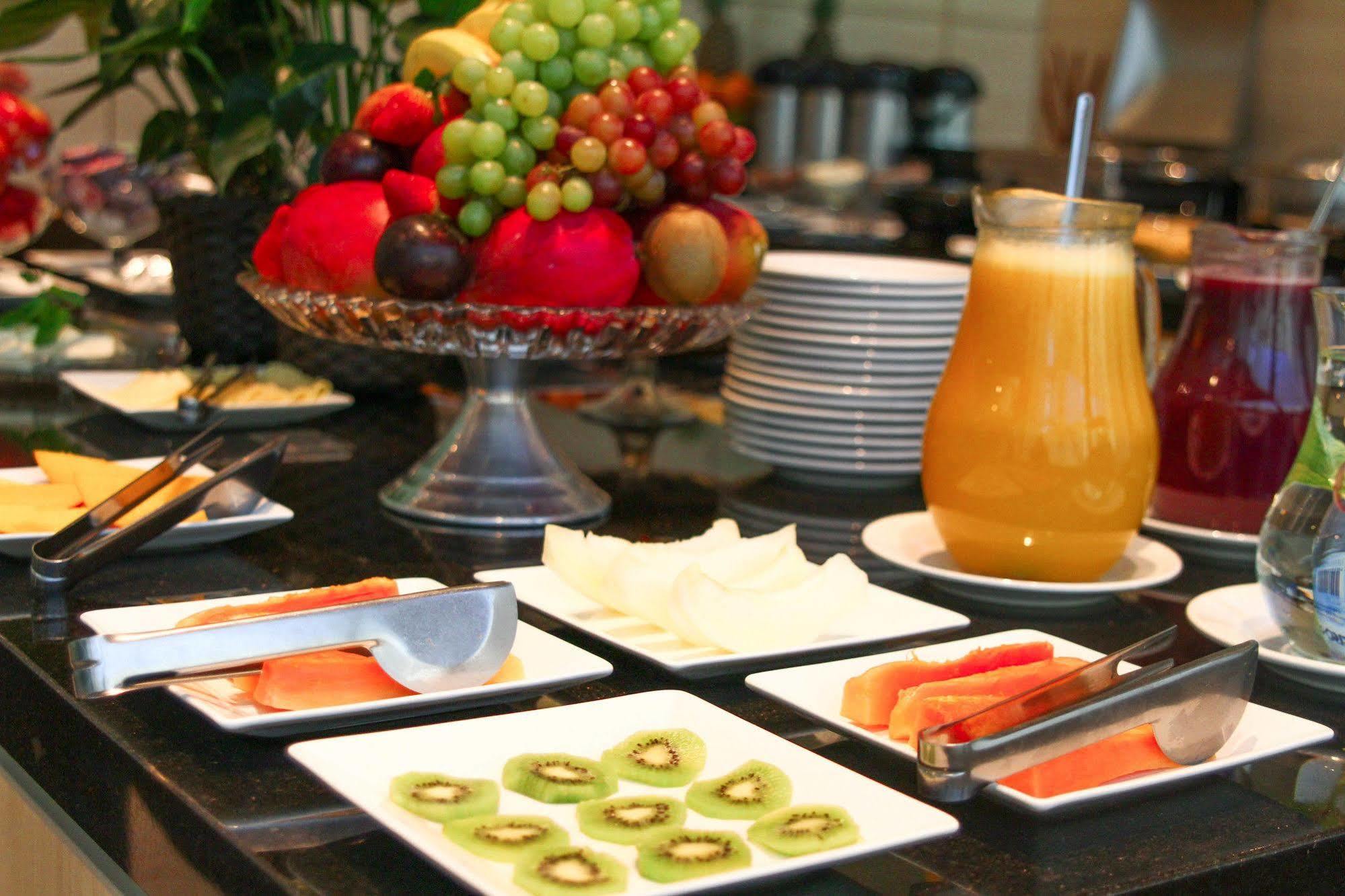 דוראדוס Gales Park Hotel מראה חיצוני תמונה